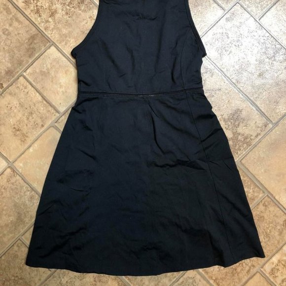 NEW: Joe Fresh Active Dress - Picture 2 of 2
